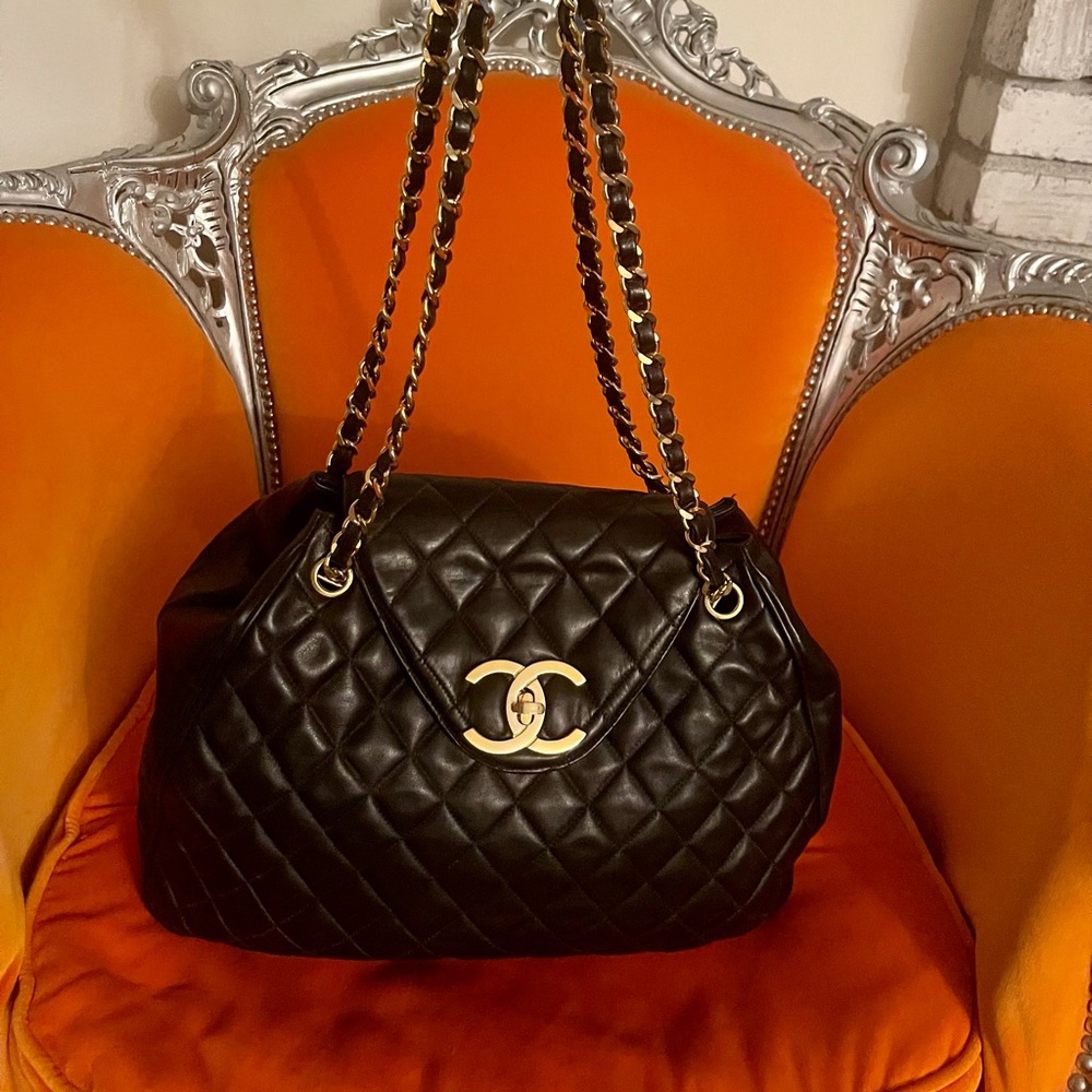 SOLD!! Auth CHANEL RARE Jumbo Maxi Flap Quilted Handbag Chain